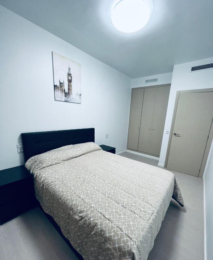 Apartamento Coman Av Rey Juan Carlos I Apartment ตอร์เรนท์ ภายนอก รูปภาพ